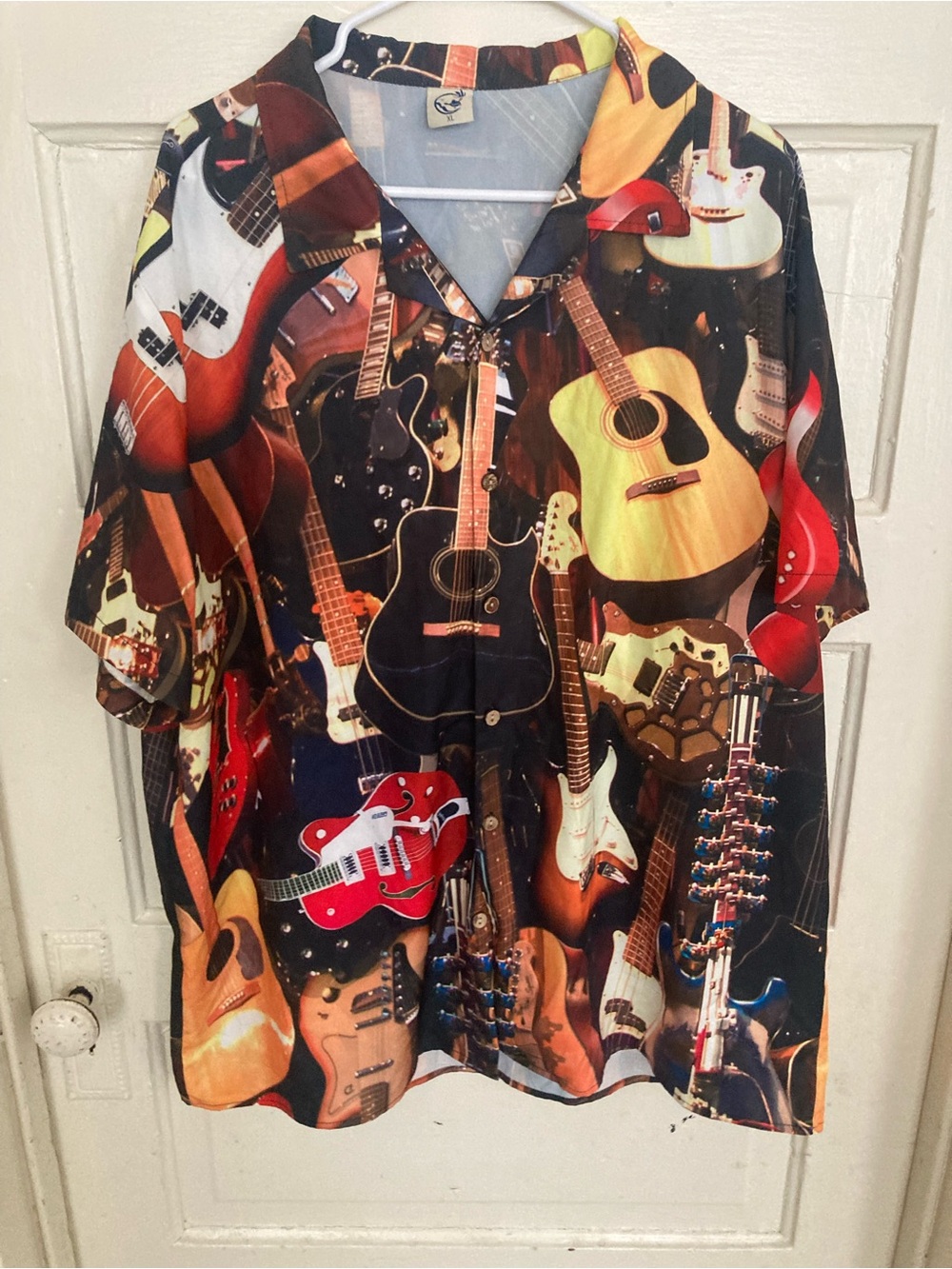 Hawalili Button Up Shirt Mens Guitars All Over Hawaiian Size XL - Picture 2 of 5